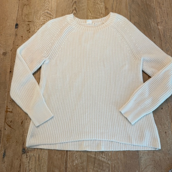 GAP Sweaters - Gap off white cotton sweater Size M